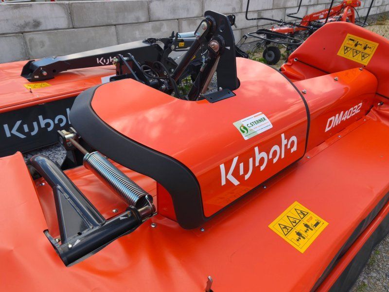 Kubota DM4032 KSW Frontmähwerk