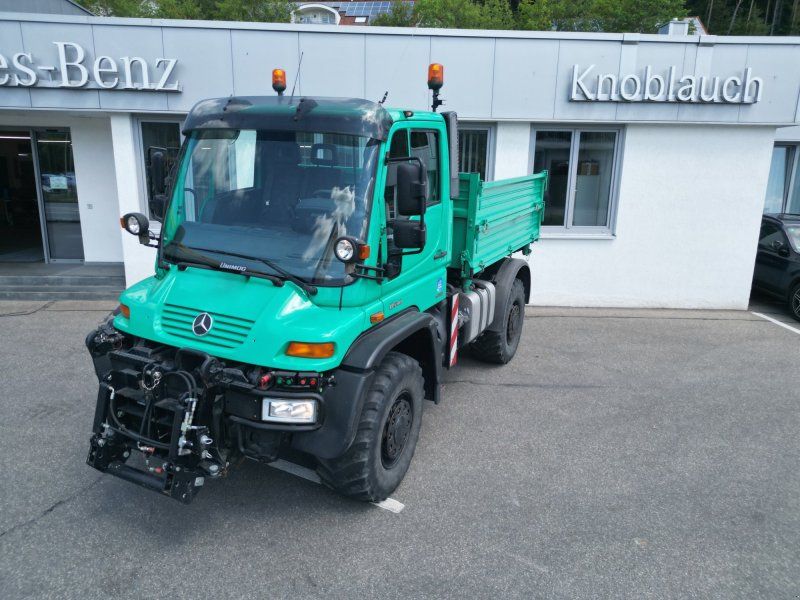 Mercedes-Benz U 500