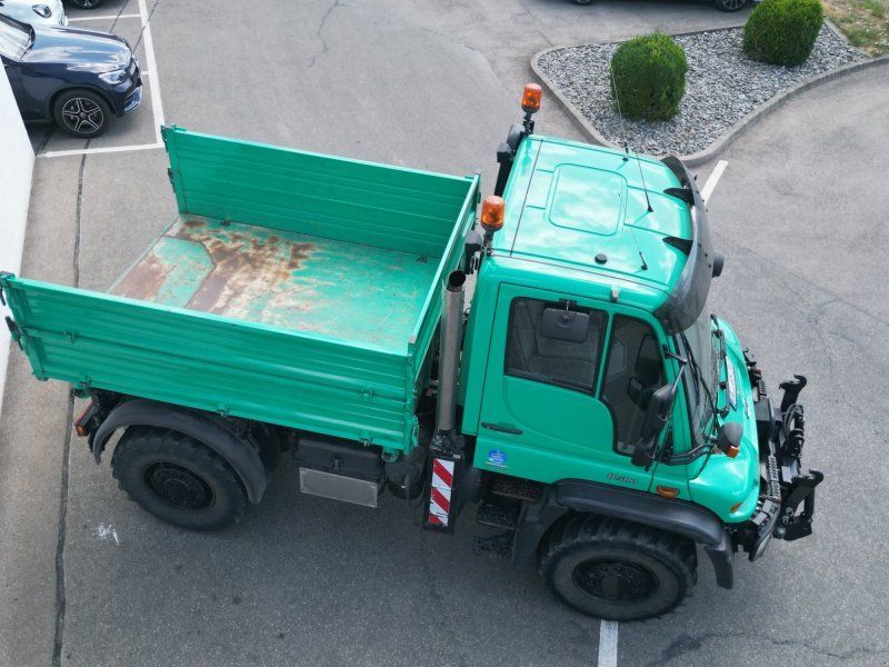 Mercedes-Benz U 500