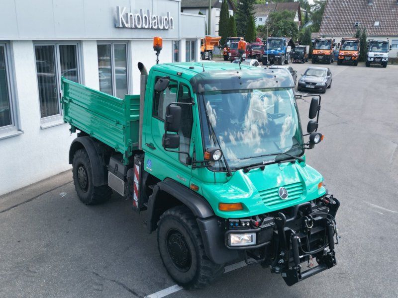 Mercedes-Benz U 500