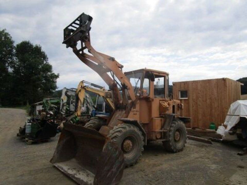 Fiat-Hitachi Allis 215 mit Schaufel