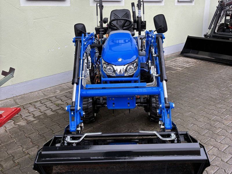 New Holland Boomer 25 C
