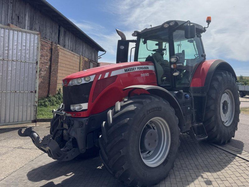 Massey Ferguson 8690 Dyna-VT