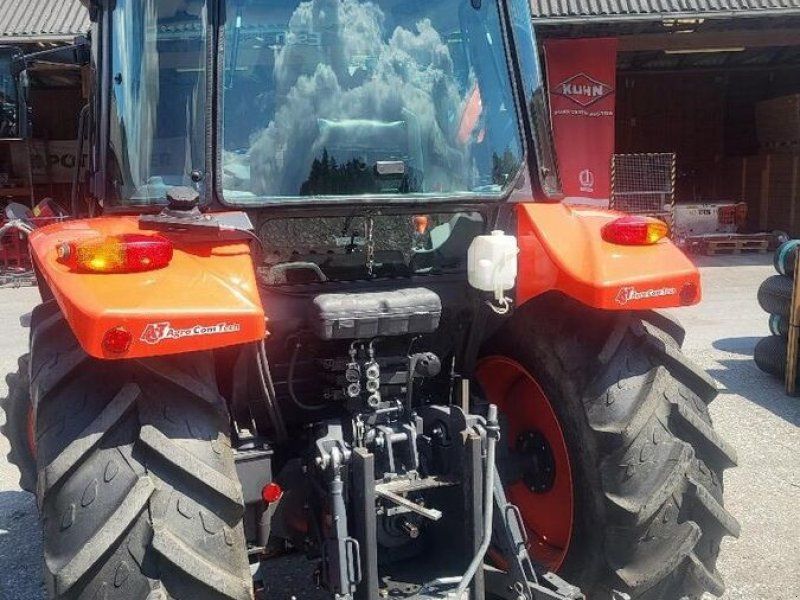 Kubota M4073