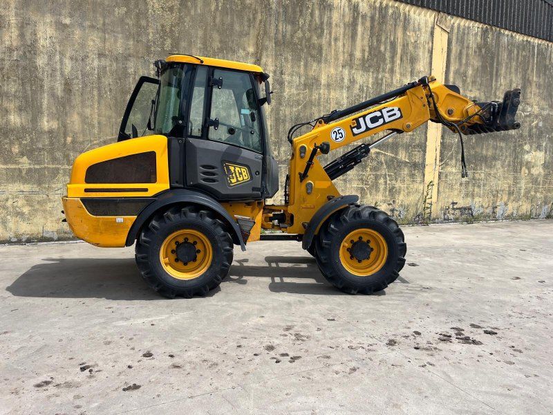 JCB Tele-Radlader 220T Agri