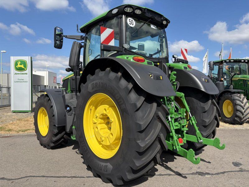John Deere 6R 250