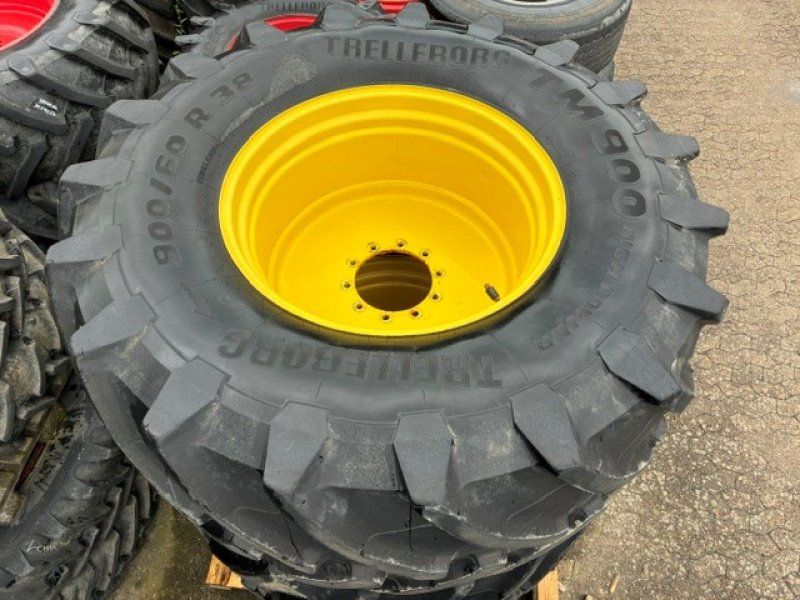 Trelleborg 900/60R38