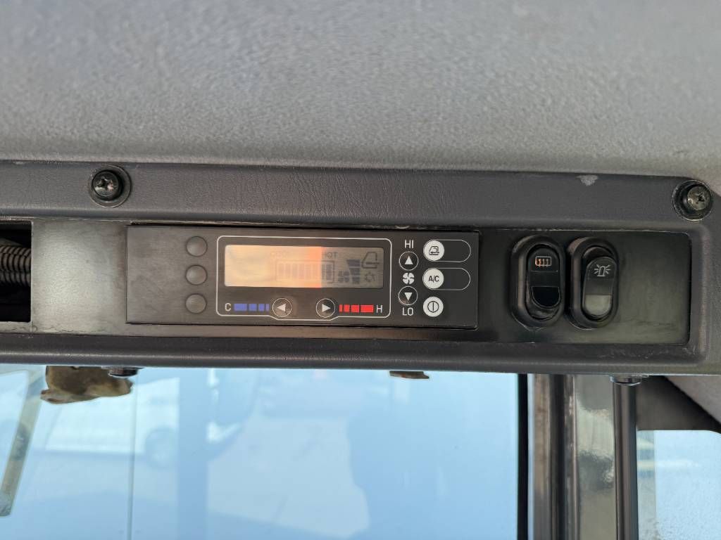 Komatsu WA200PZ-6 - Auto Greasing / Joystick Controls / AC