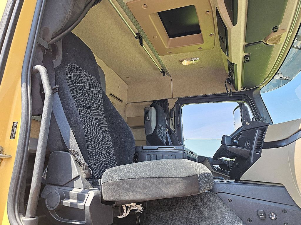 MERCEDES-BENZ ACTROS 1843