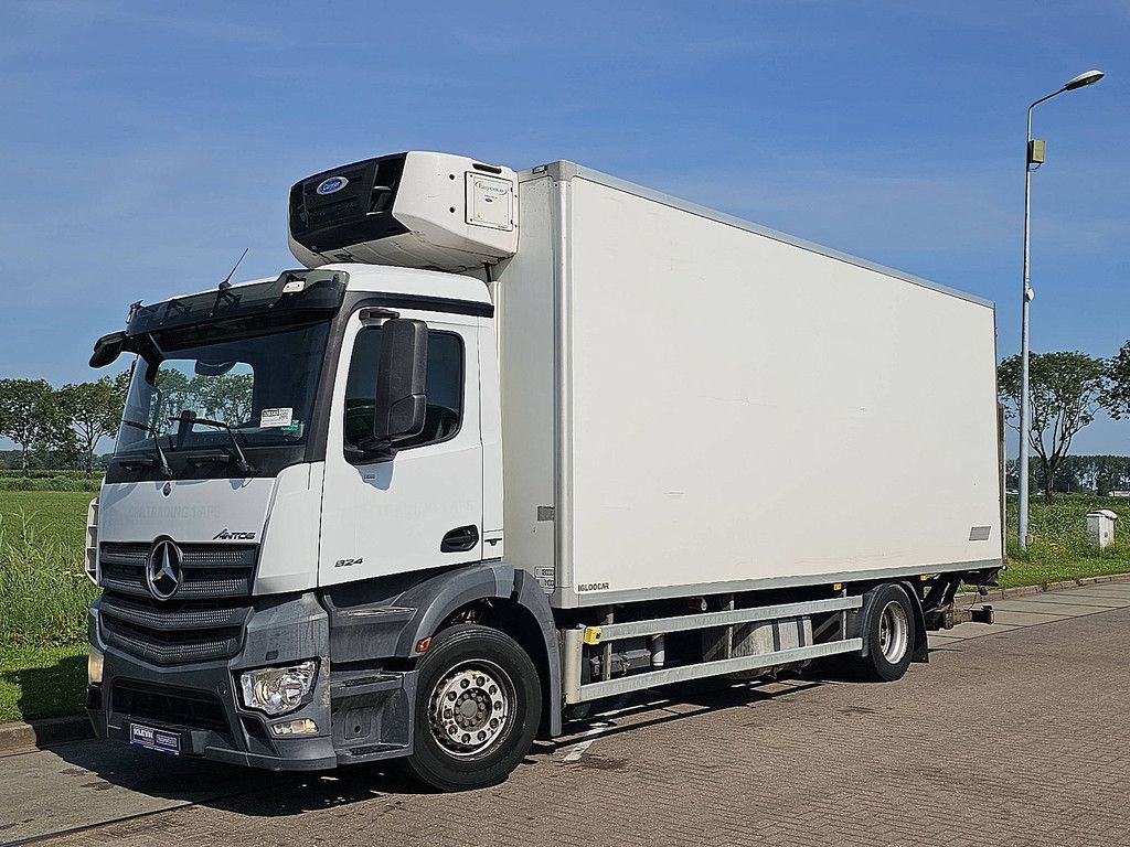 MERCEDES-BENZ ANTOS 1824 frigo taillift