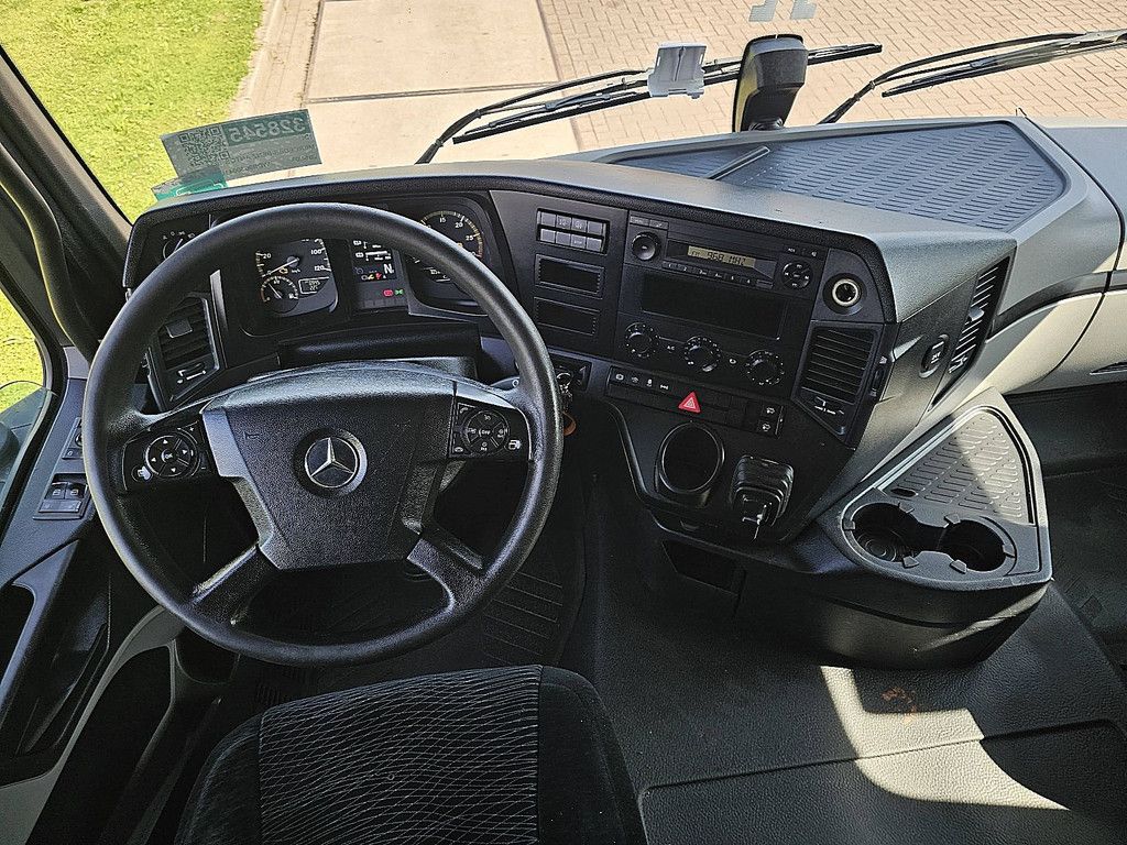 MERCEDES-BENZ ANTOS 1824 frigo taillift