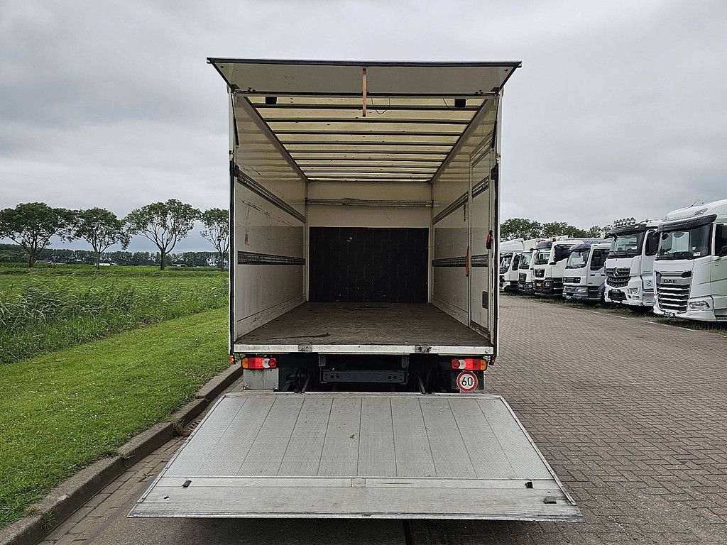 DAF LF 45.210 taillift airco