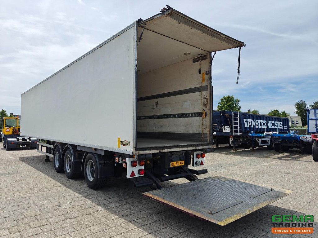 Schmitz TKS24 3-Achs-BPW – Chereau-Isolieraufbau – Lift-/Lenkachse – Scheibenbremsen – Ladebordwand 2000 kg – TÜV bis 05/2027