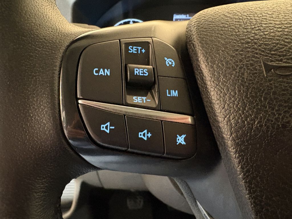 Ford Transit 350 2.0 TDCI L3H1 DC Trend 4x4 / Open Laadbak / Dubbel Cabine 6 pers. / Airco / Trekhaak 2,8T / 54.500 KM !!