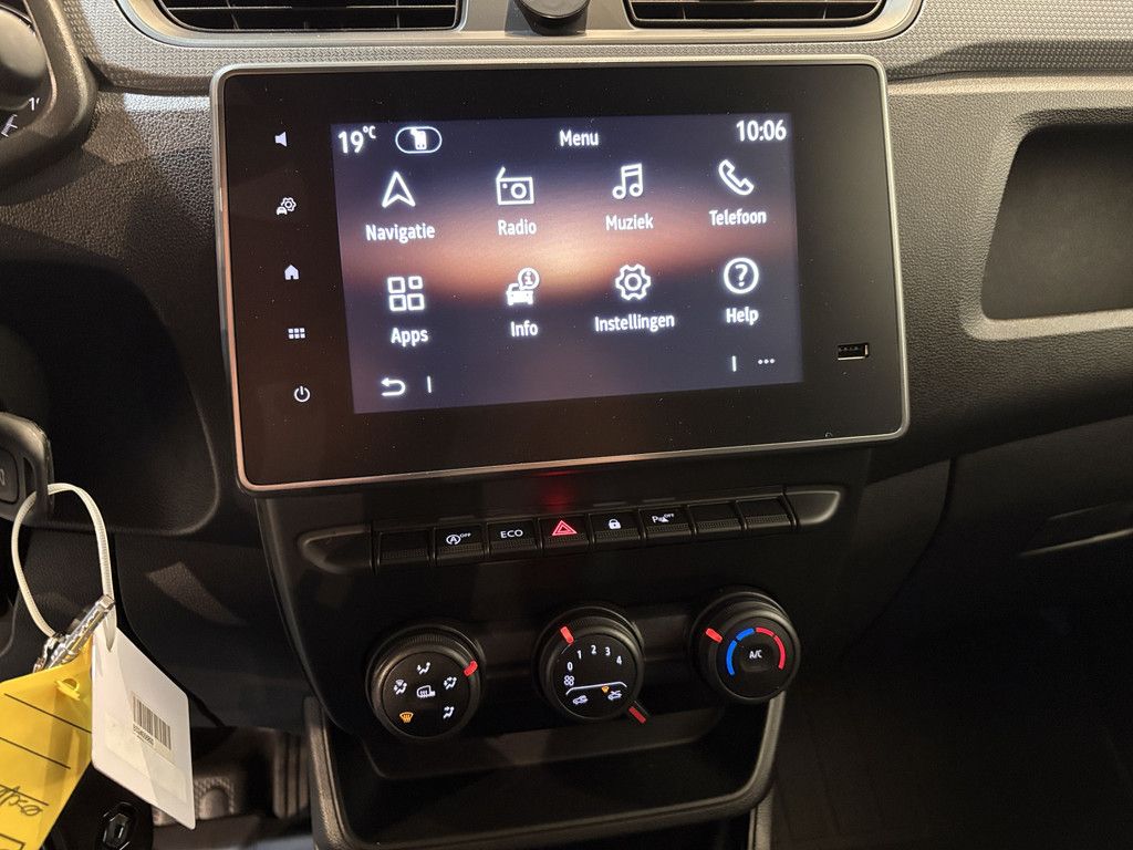 Renault Express 1.3 TCe 100 Comfort Benzine / Airco / Cruise / Navigatie / 11.500 KM !!