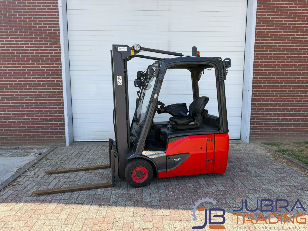 Linde E16-02 Elektro-Gabelstapler | 2017 | 14572 Std. | 1,6 T |