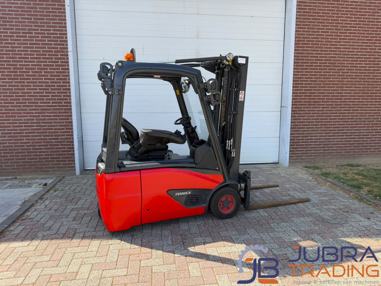 Linde E16-02 Elektro-Gabelstapler | 2017 | 14572 Std. | 1,6 T |