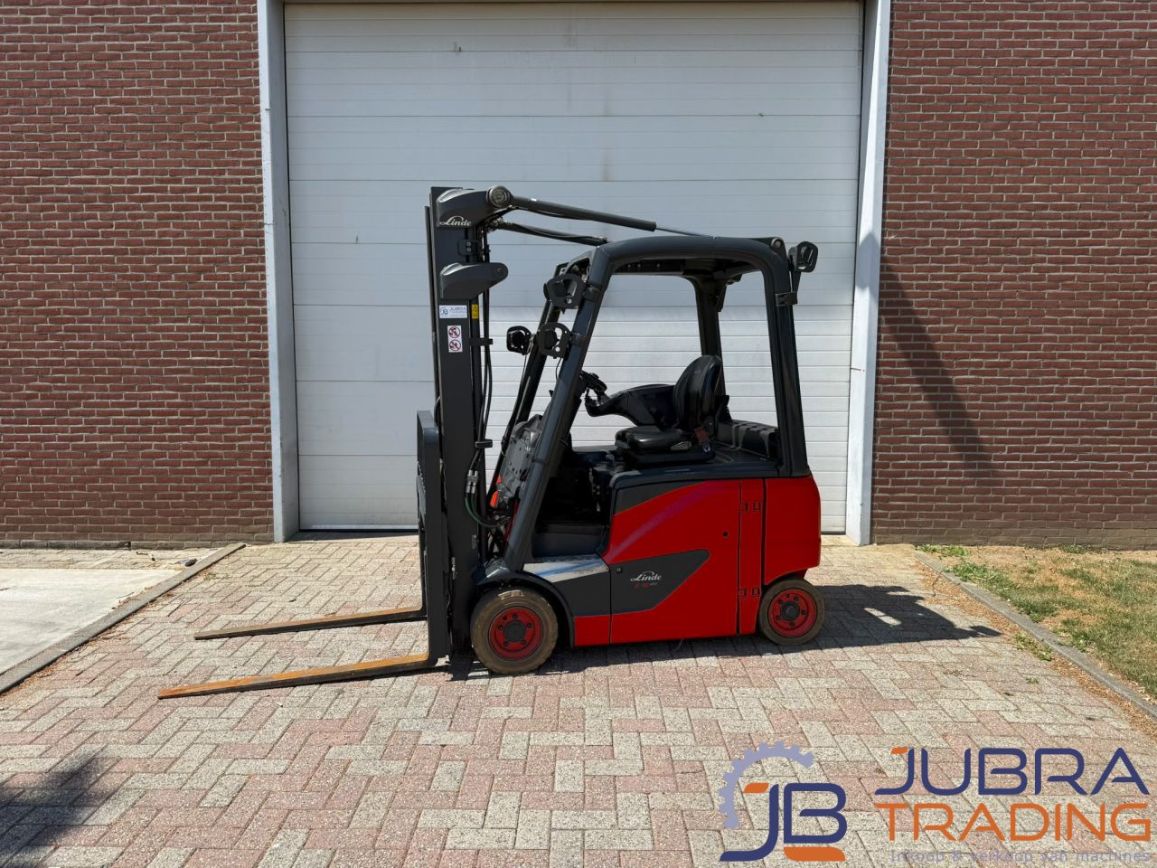 Linde E16PH-02 Electric Forklift | 2018 | 12311H | 1.6T | 5.2M
