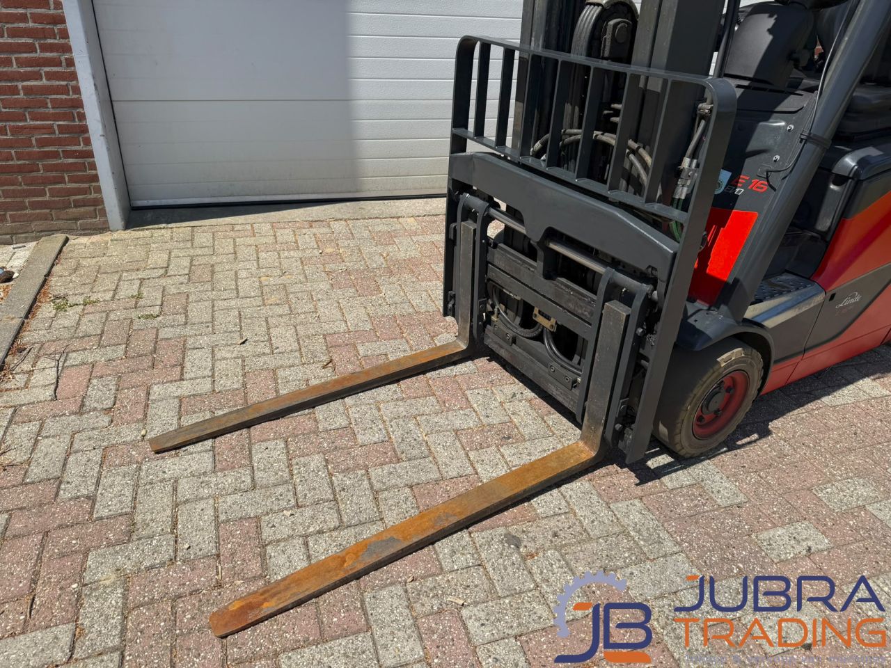 Linde E16PH-02 Electric Forklift | 2018 | 12311H | 1.6T | 5.2M