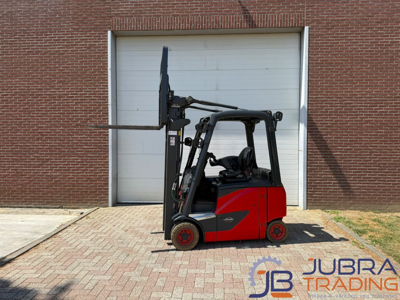 Linde E16PH-02 Electric Forklift | 2018 | 12311H | 1.6T | 5.2M