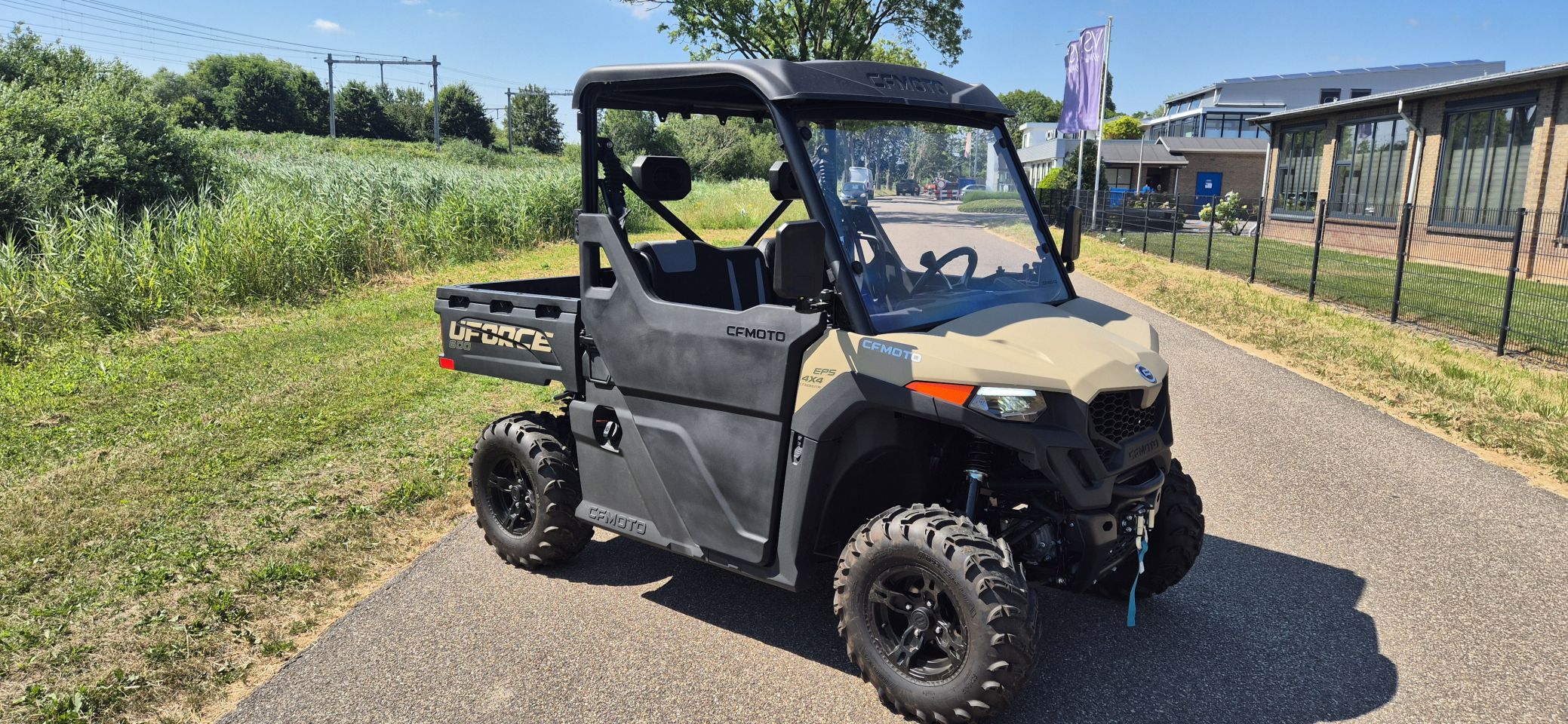 Cf-moto uforce 600 Nieuwstaat 2025 230km
