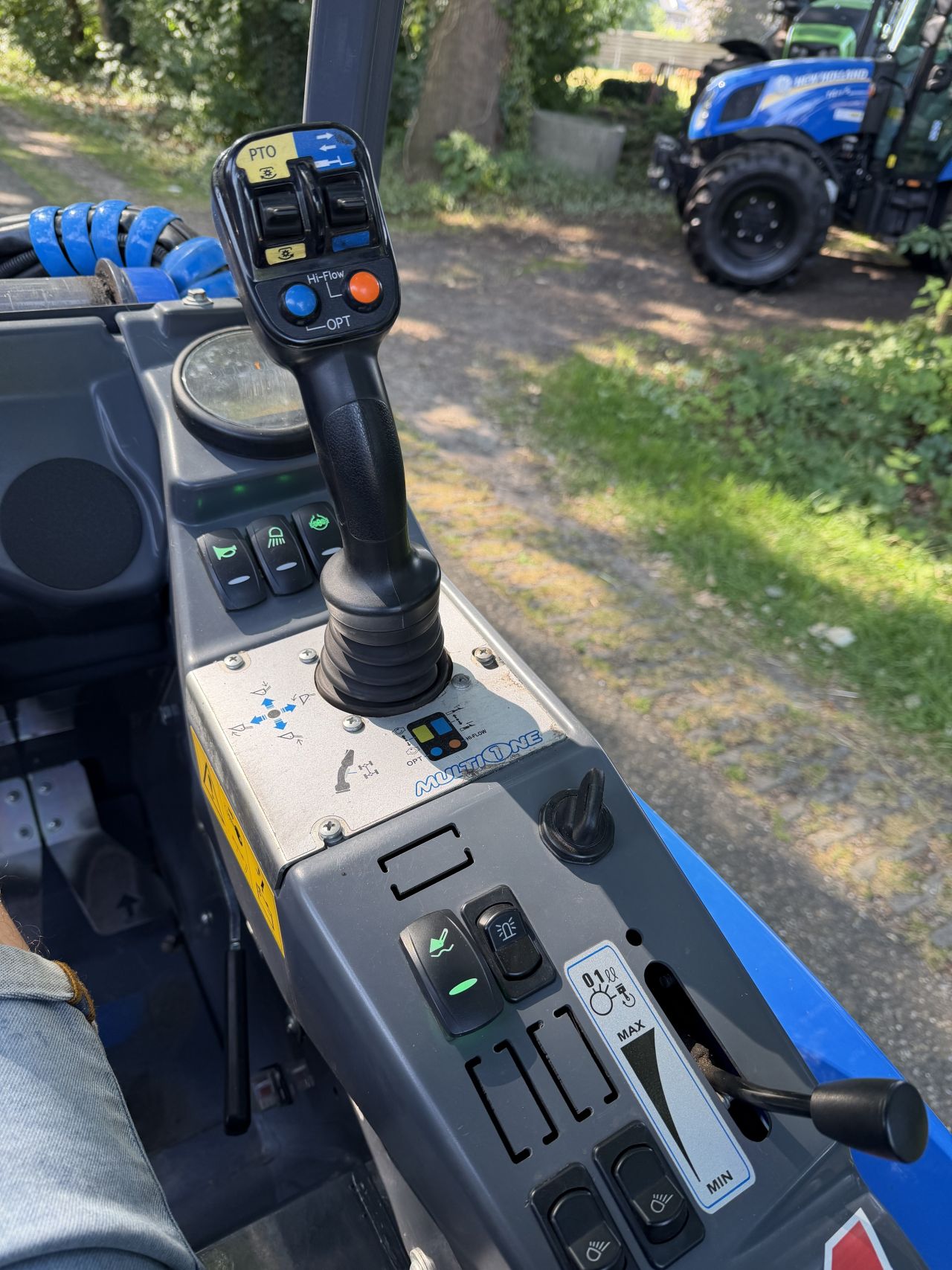 Multione 5.3K shovel met veel toebehoren