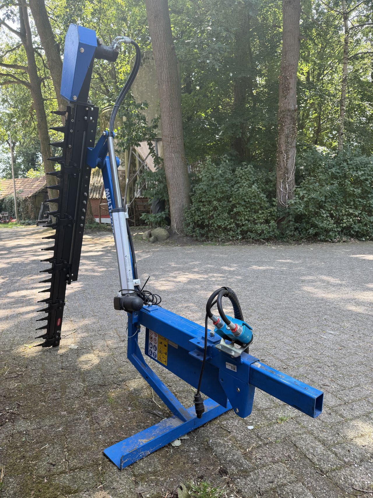 Multione 5.3K shovel met veel toebehoren