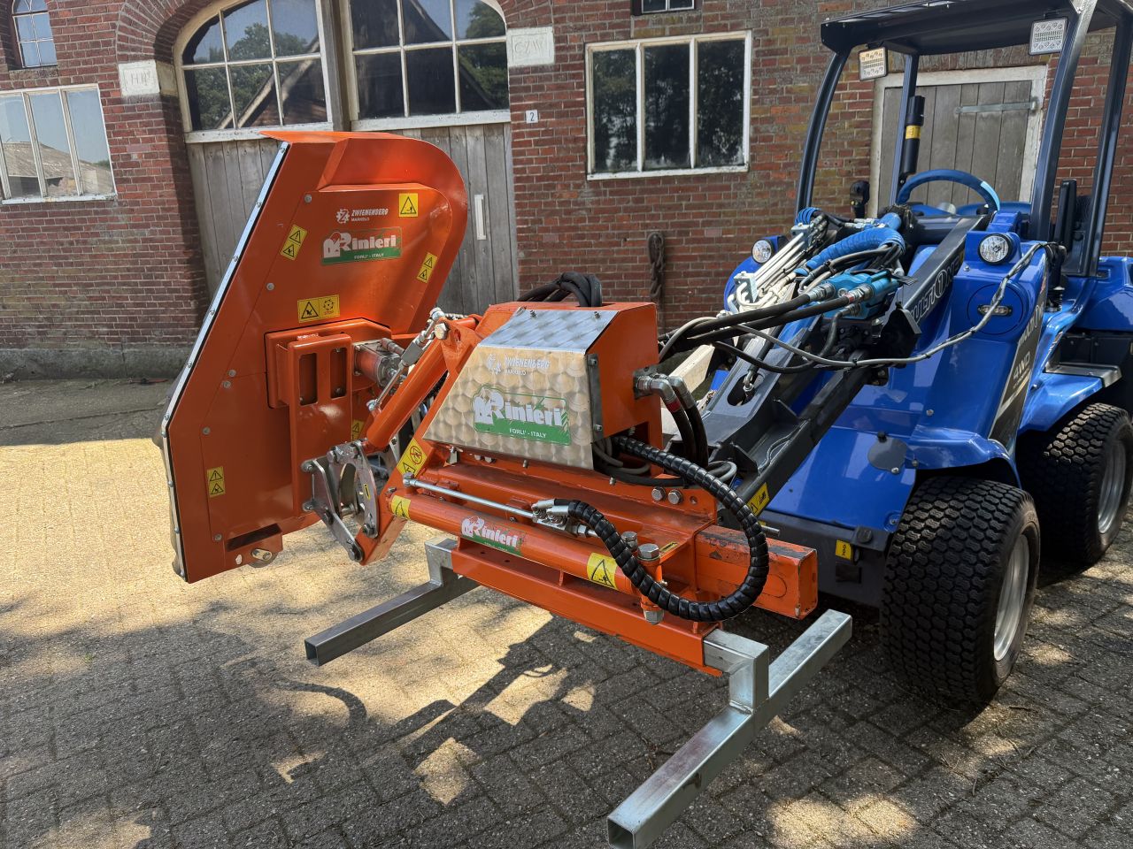 Multione 5.3K shovel met veel toebehoren