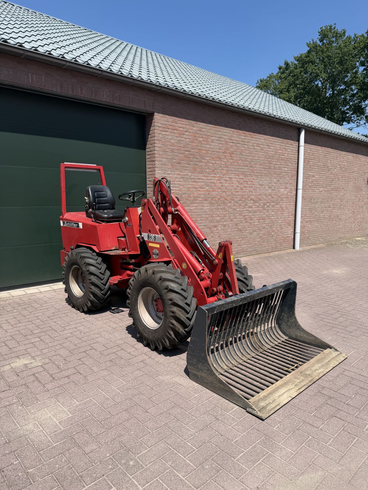 Schäffer 336 mini loader shovel
