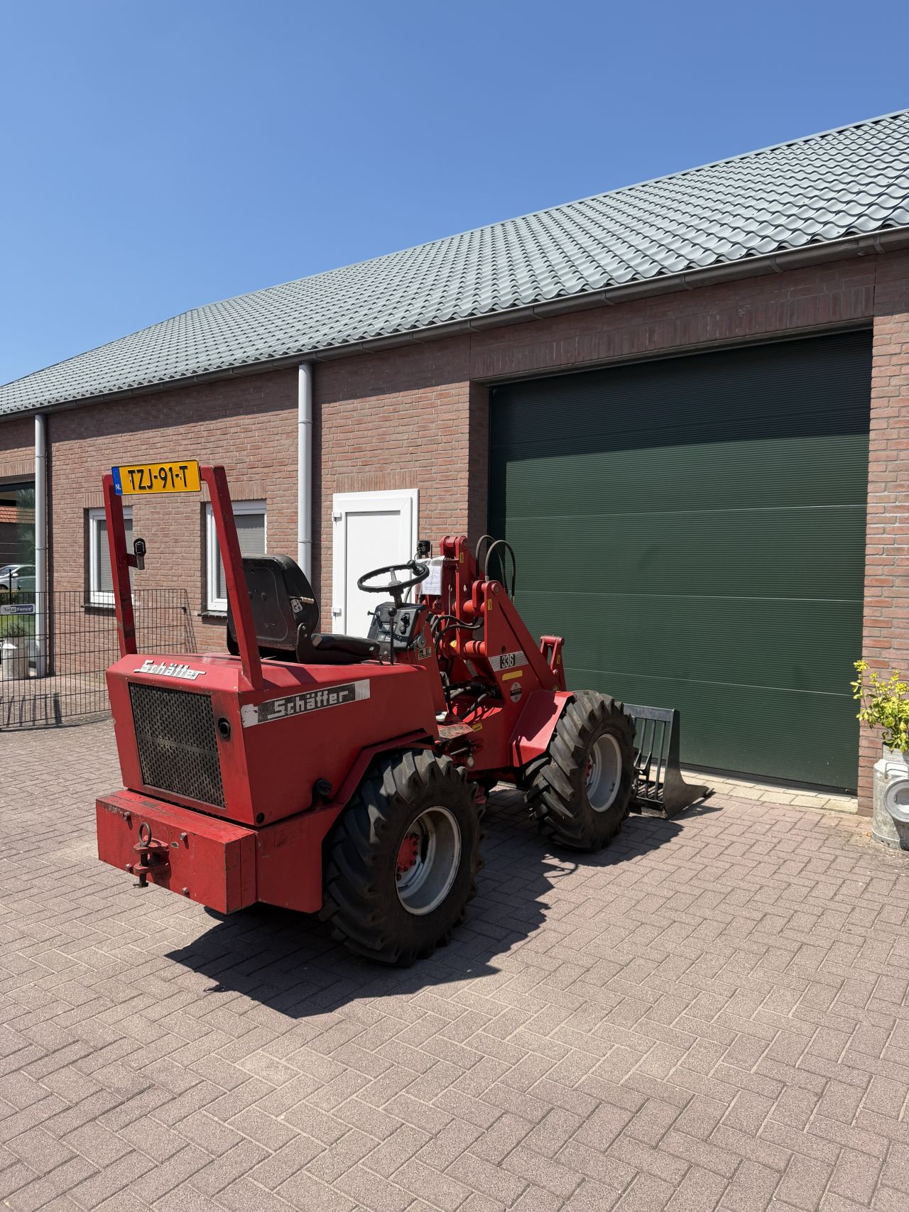 Schäffer 336 mini loader shovel