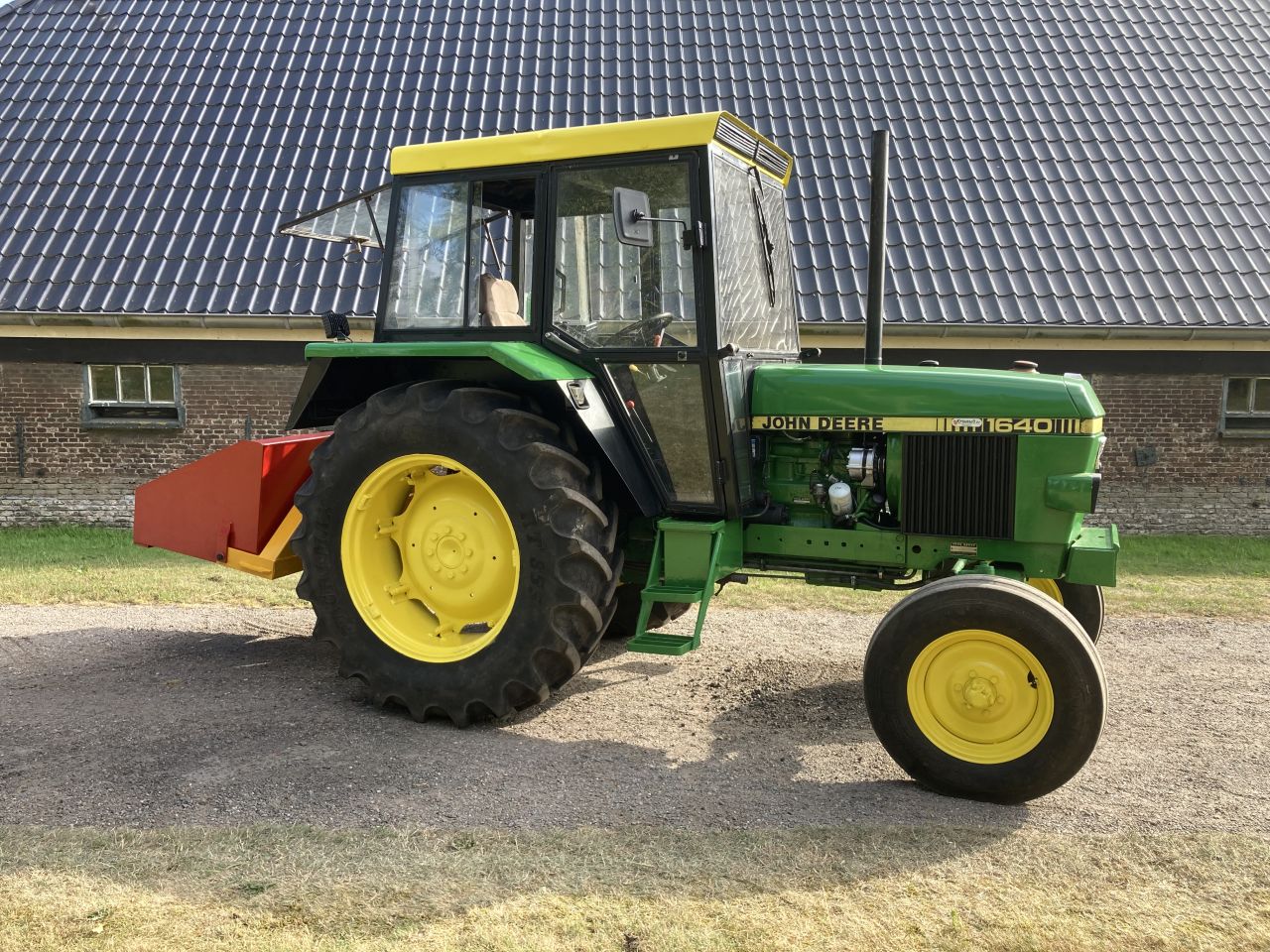 John Deere 1640