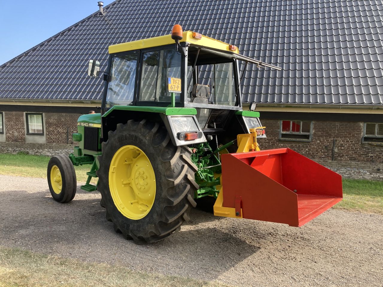 John Deere 1640