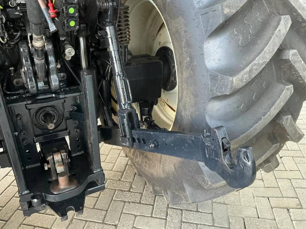 Valtra T132 direct met Fronthef en PTO