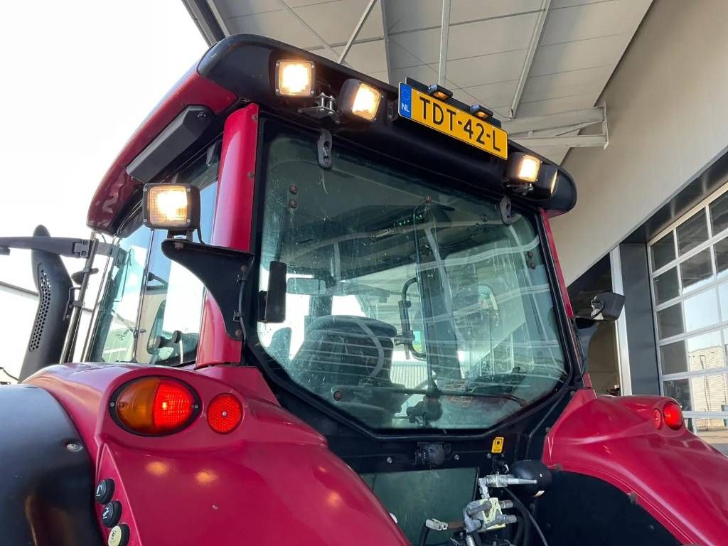 Valtra T132 direct met Fronthef en PTO