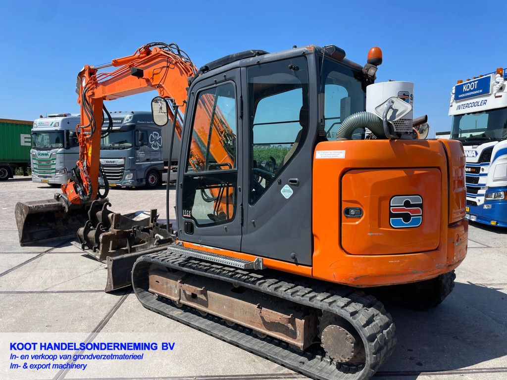 Kobelco SK85msr-3 DKS-Draaikantel-4 Bakken!