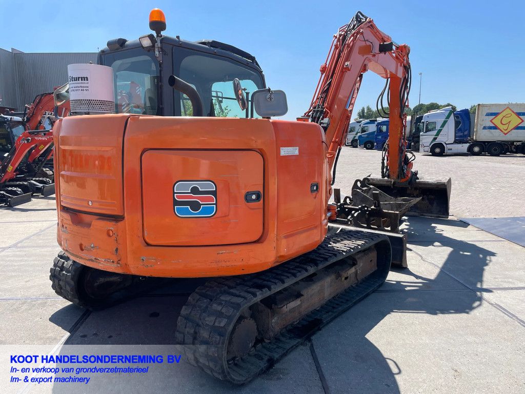 Kobelco SK85msr-3 DKS-Draaikantel-4 Bakken!