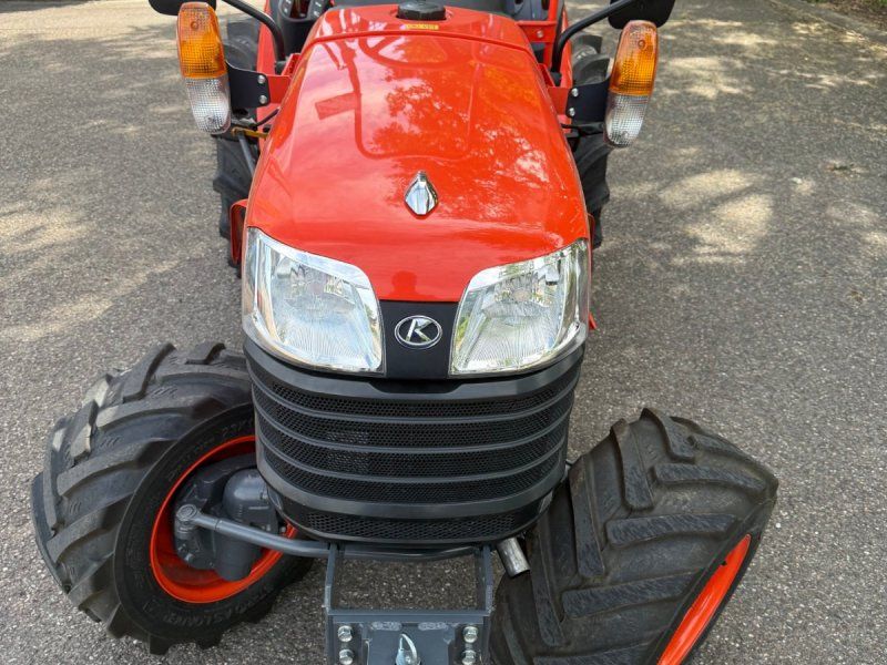 Kubota B1241