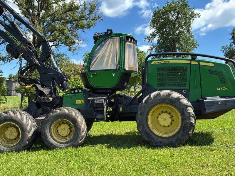 John Deere 1270E