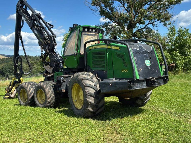John Deere 1270E