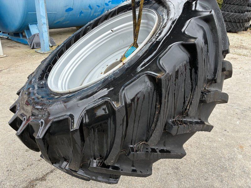 Mitas 650/65 R38