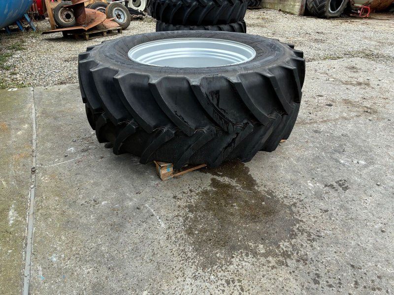 Mitas 650/65 R38