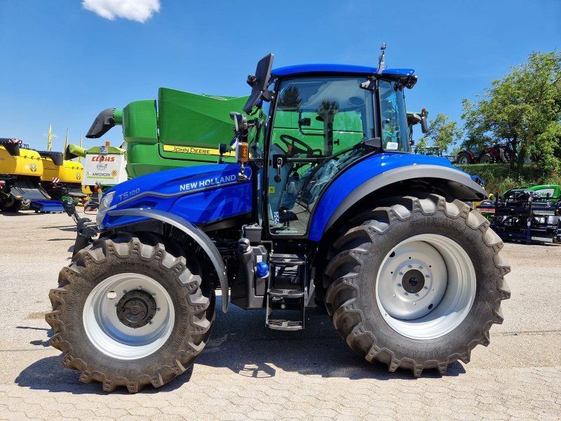 New Holland T5.100 Electro Command (IntelliShift)