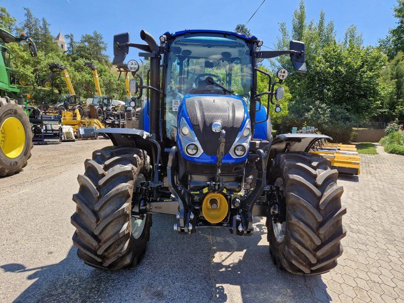 New Holland T5.100 Electro Command (IntelliShift)