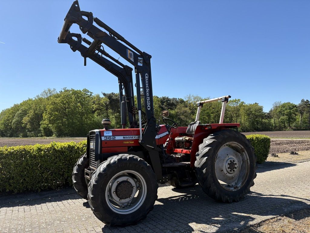 Massey-Ferguson 362 cabrio met frontlader