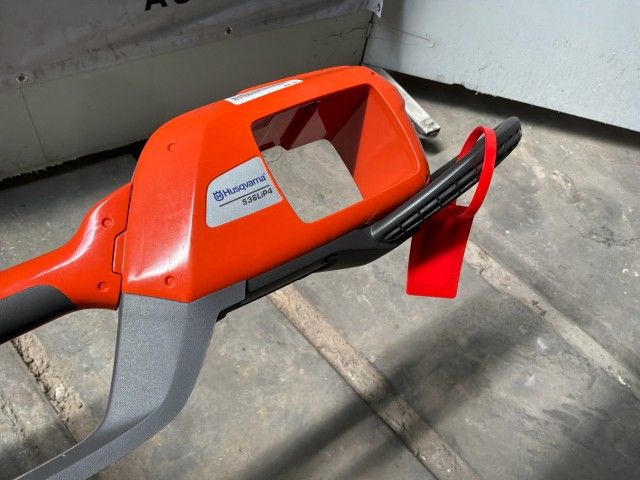 Husqvarna 536LiP4 Cordless Telescopic Hedge Trimmer (Unused)