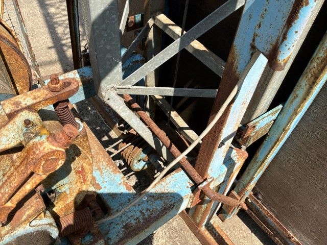 1988 Bouwmat GL300B Construction Elevator