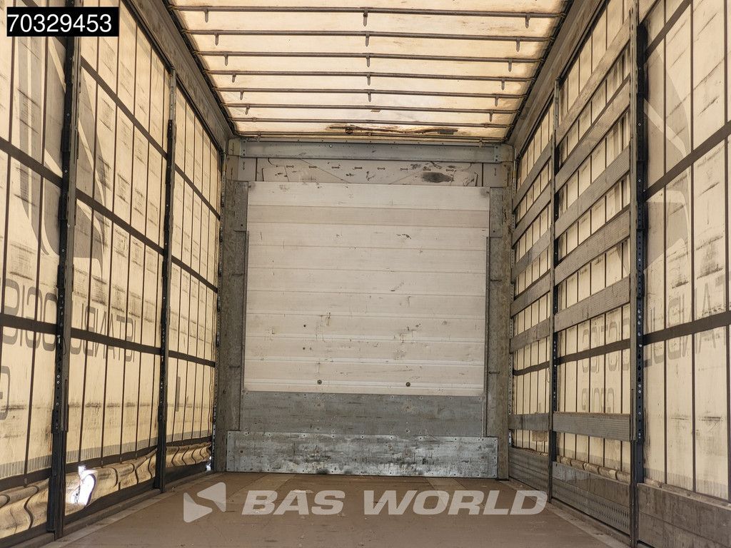 Schmitz SCB*S3T 3 axles Mega Lift+Sliding Roof