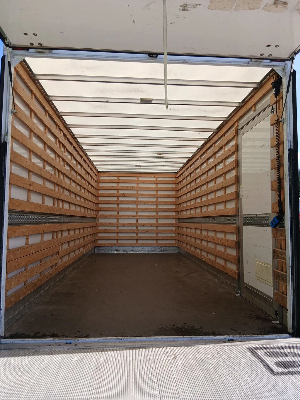 Ford Transit Gesloten clixtar 6,1 m.