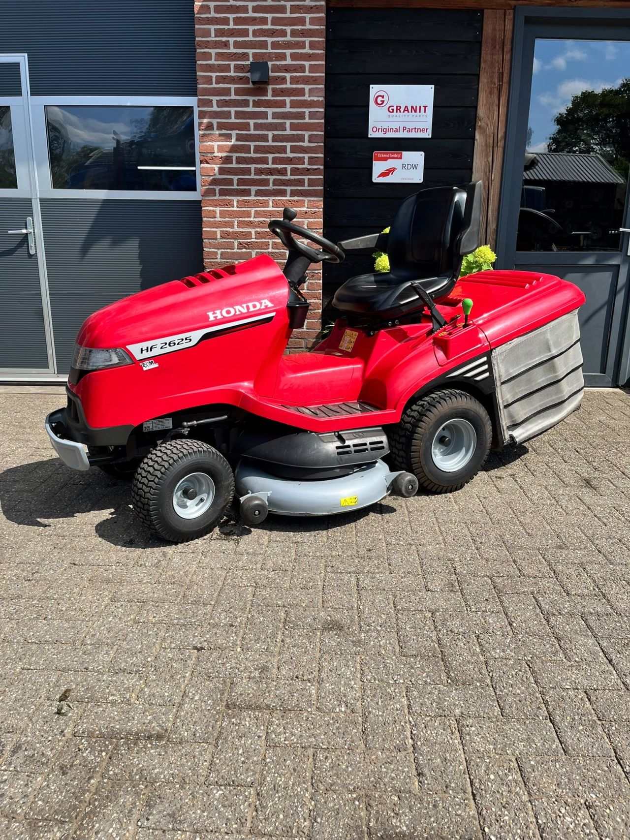 Honda HF 2625 HMEH zitmaaier