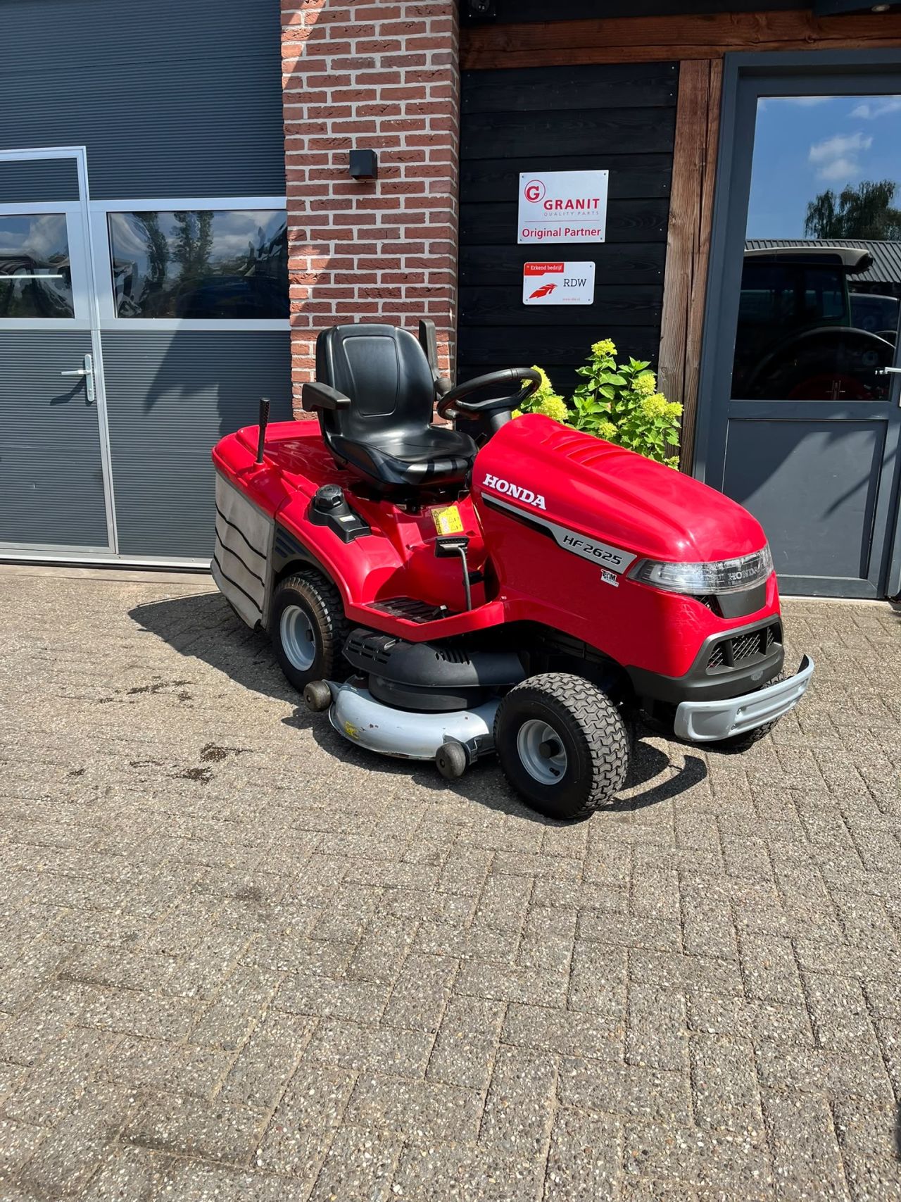 Honda HF 2625 HMEH zitmaaier